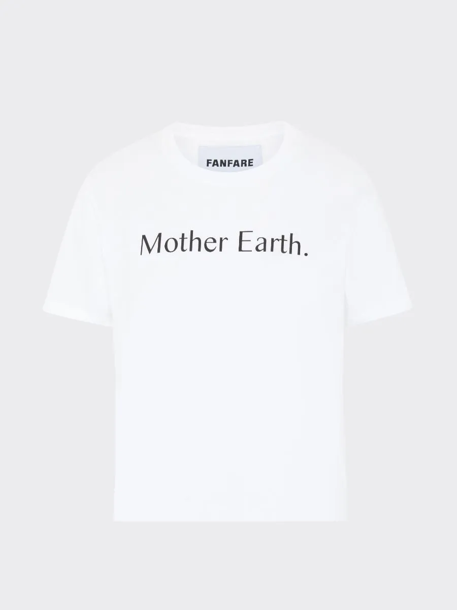 100% GOTs Certified Organic Cotton Mother Earth T-shirt