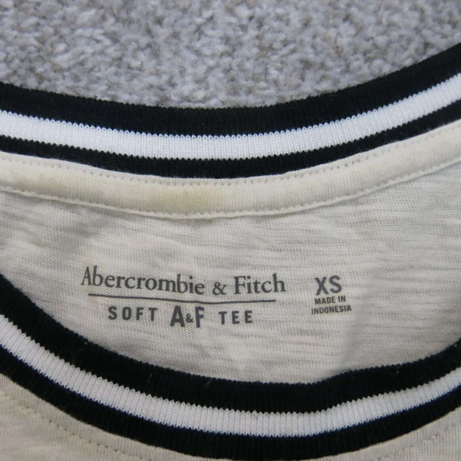 Abercrombie & Fitch Womens T Shirt Top Crew Neck Cap Sleeves OFF White Size XS