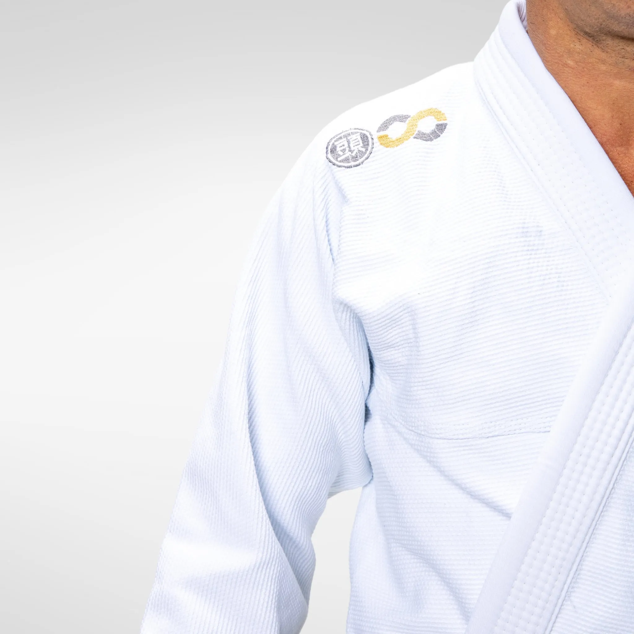 ATAMA WHITE INFINITY COLAB 2.0 BJJ KIMONO (GI)