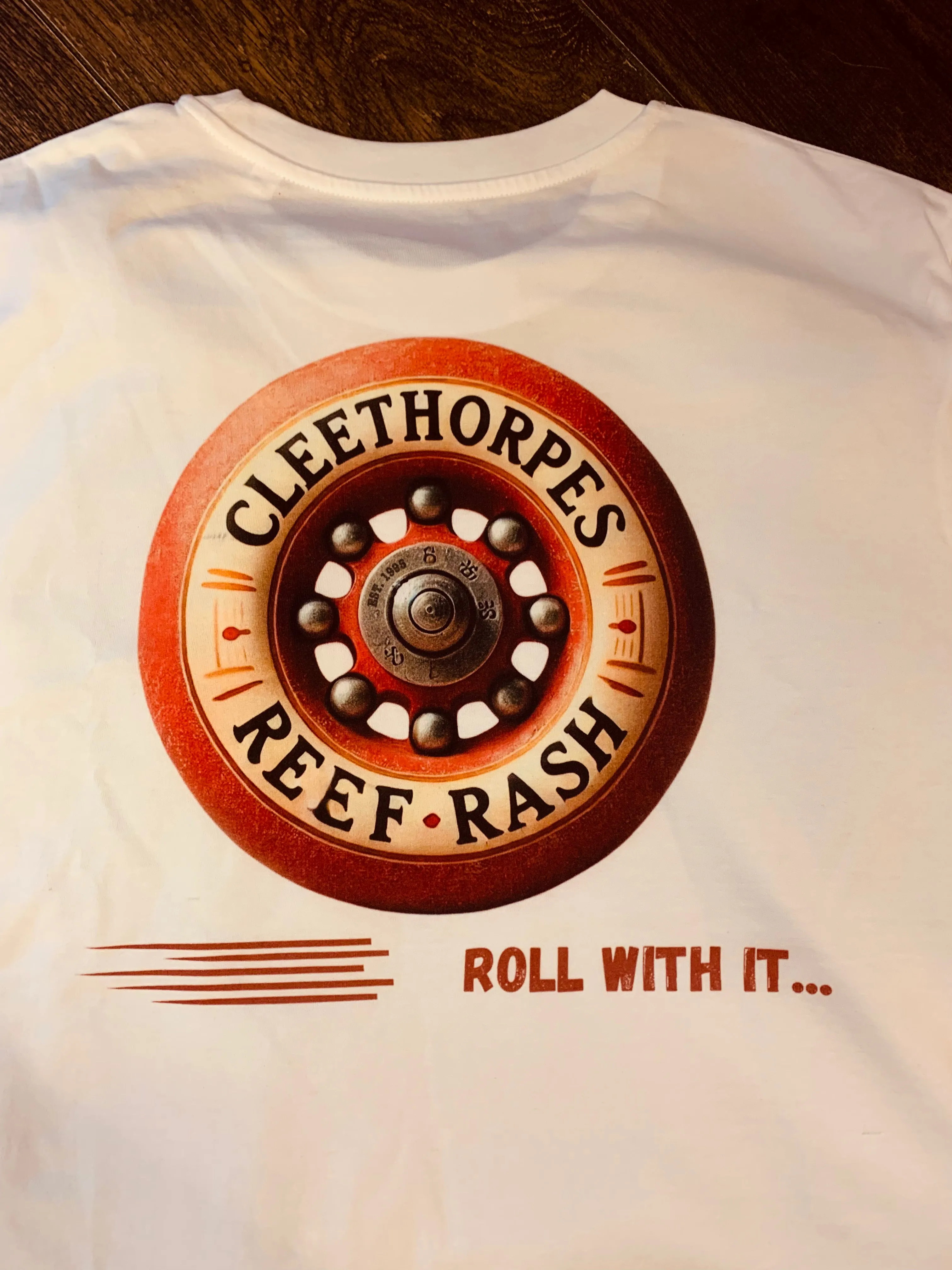 Cleethorpes Mens Roll With It ... Vintage White