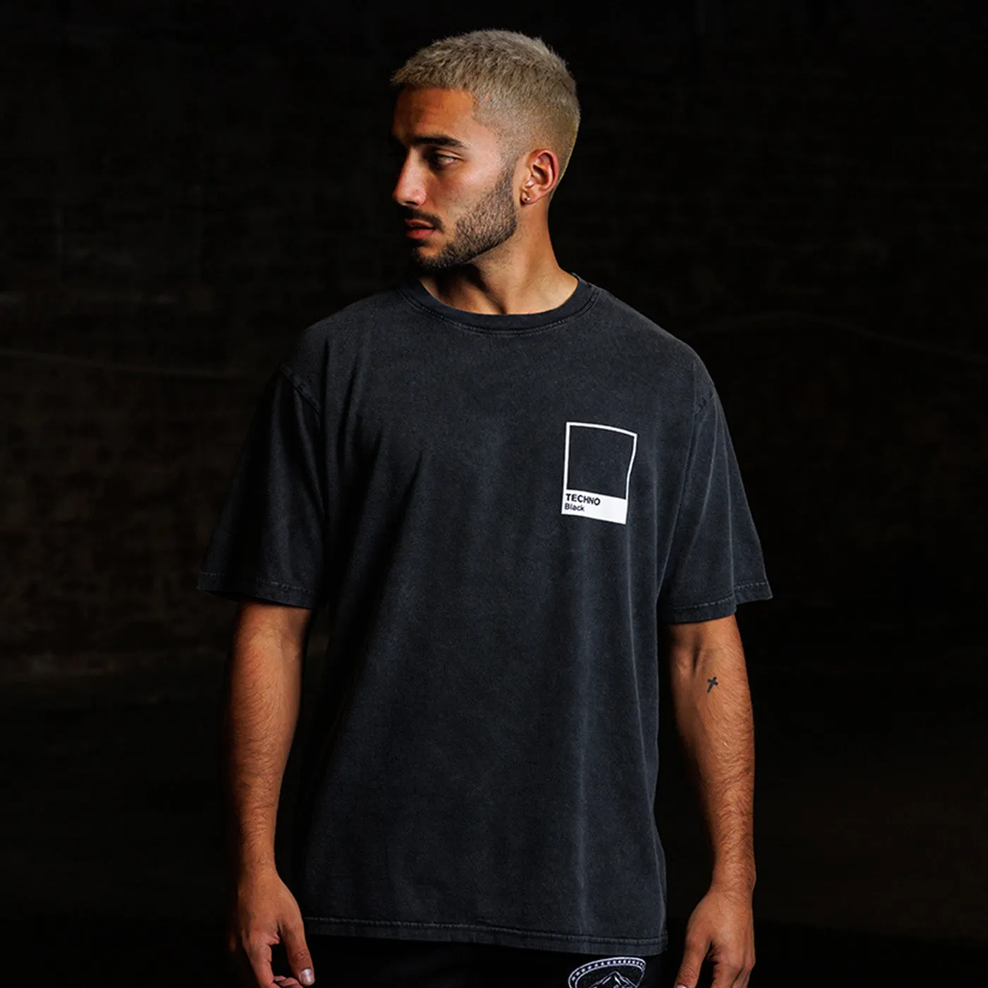 Crest Techno Black  - Oversized Tshirt - Stone Washed Black