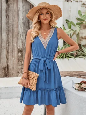 Fresh Style Solid Color V-neck Sleeveless Lace-trimmed Cinched Waist Midi Dress