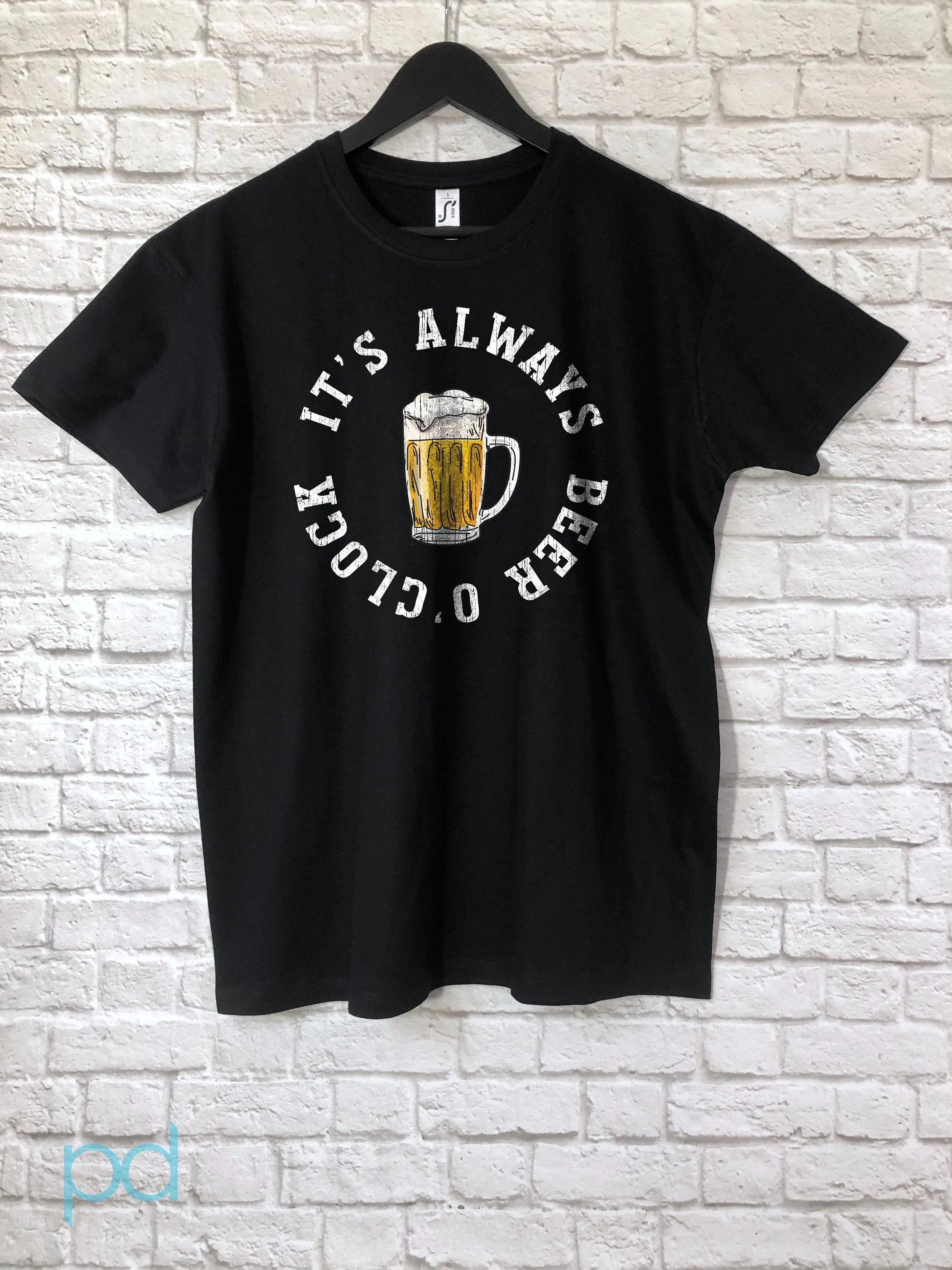 Funny Drinking T-Shirt, Beer o'Clock Pub Meme Gift Idea, Humorous Pint of Lager Graphic Print Tee Shirt Top