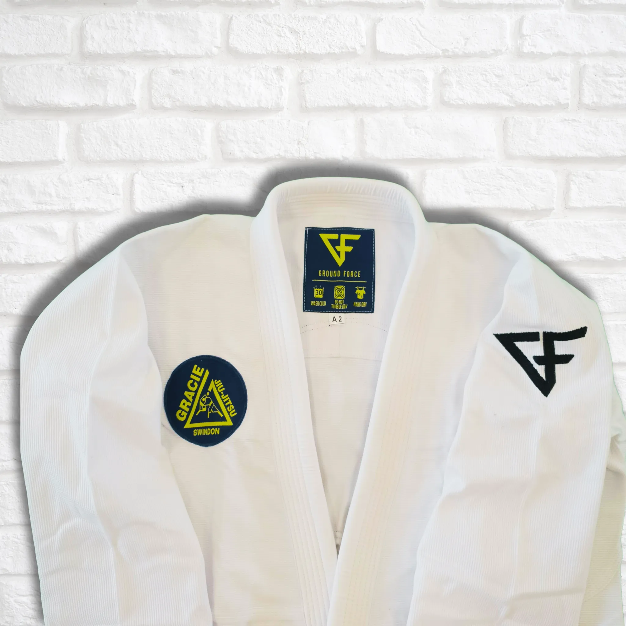 Gracie Swindon / Ground Force Adults Courage V1 Lightweight GI - White (pick-up only)