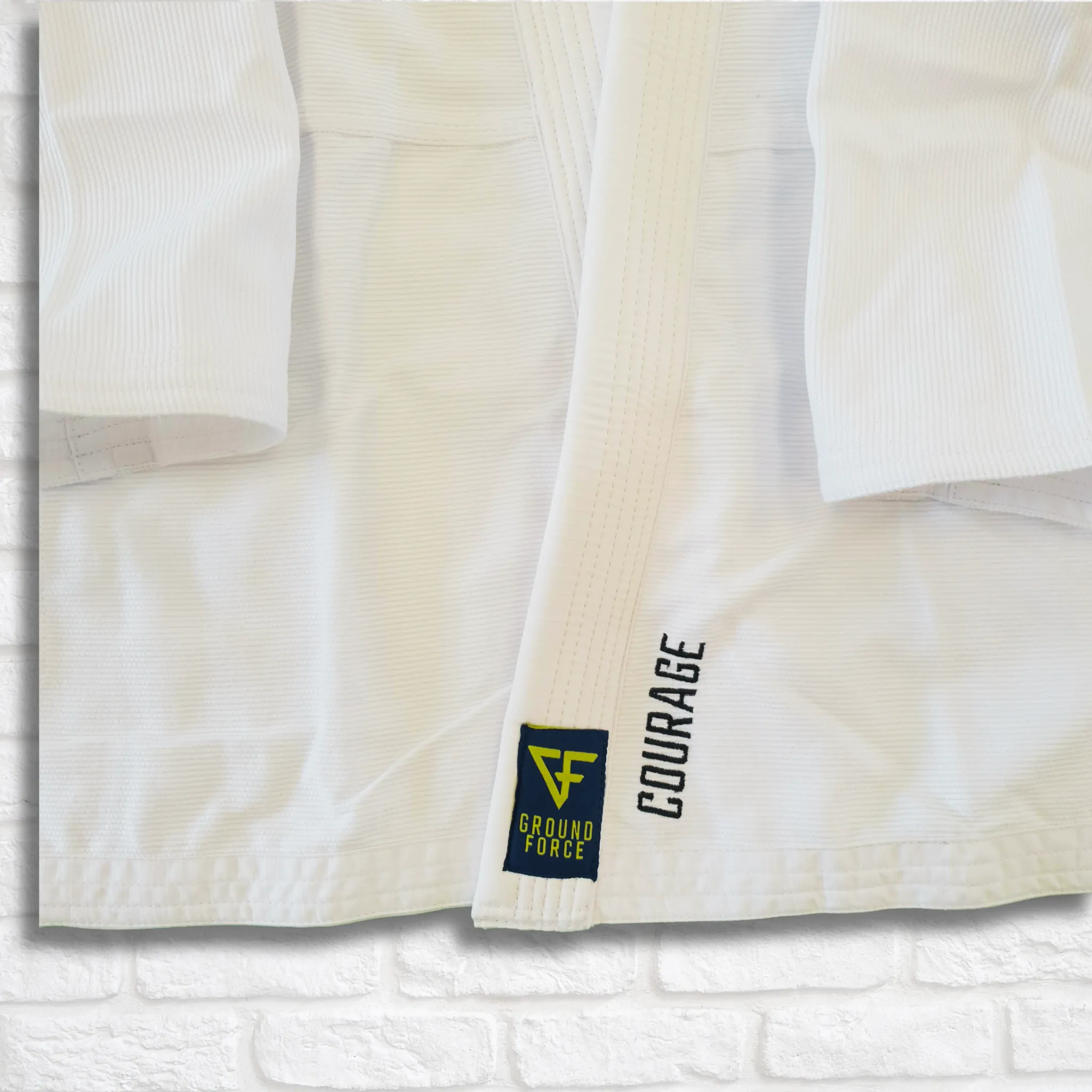 Gracie Swindon / Ground Force Adults Courage V1 Lightweight GI - White (pick-up only)