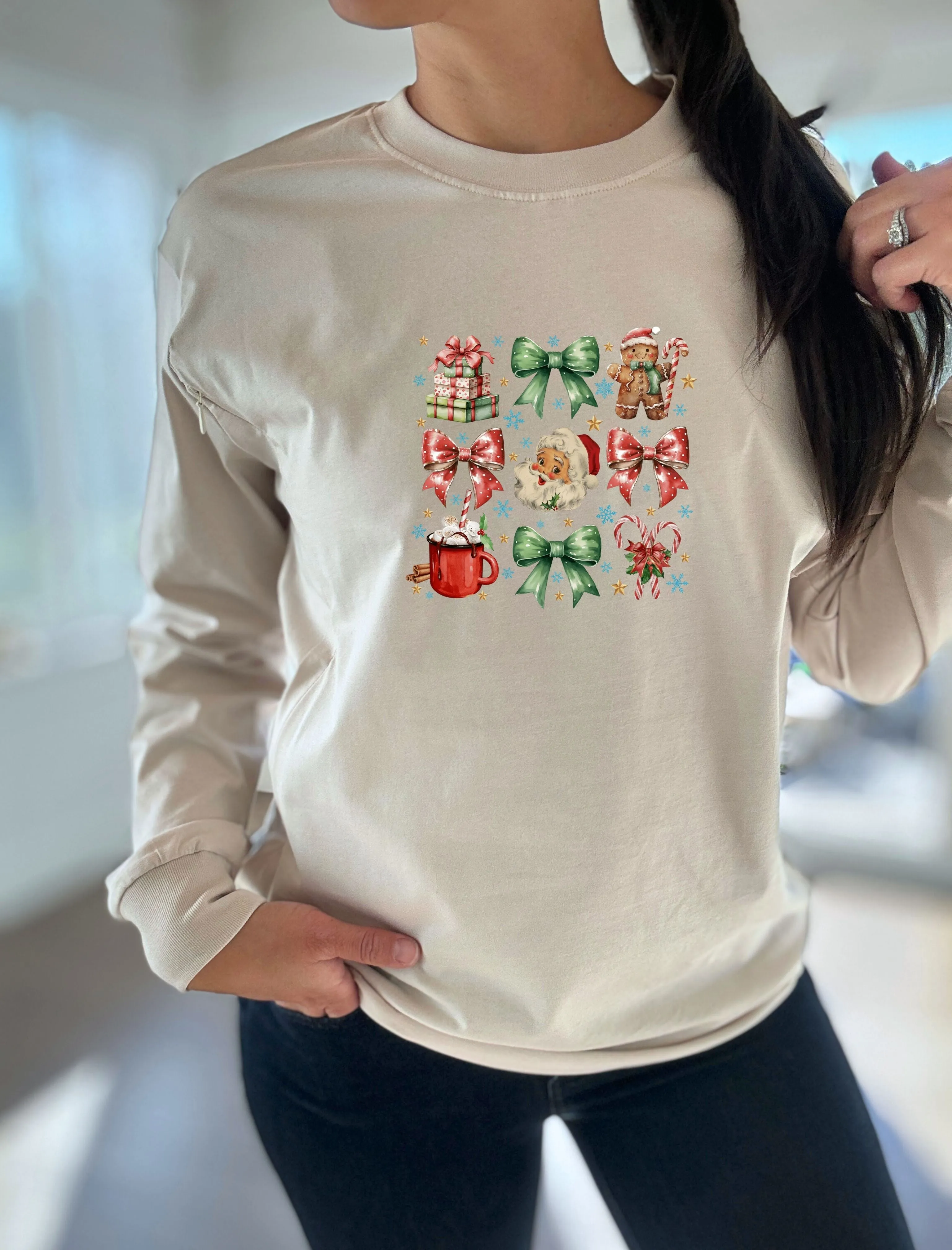 Green Bow Coquette Christmas Long Sleeve Comfort Tee