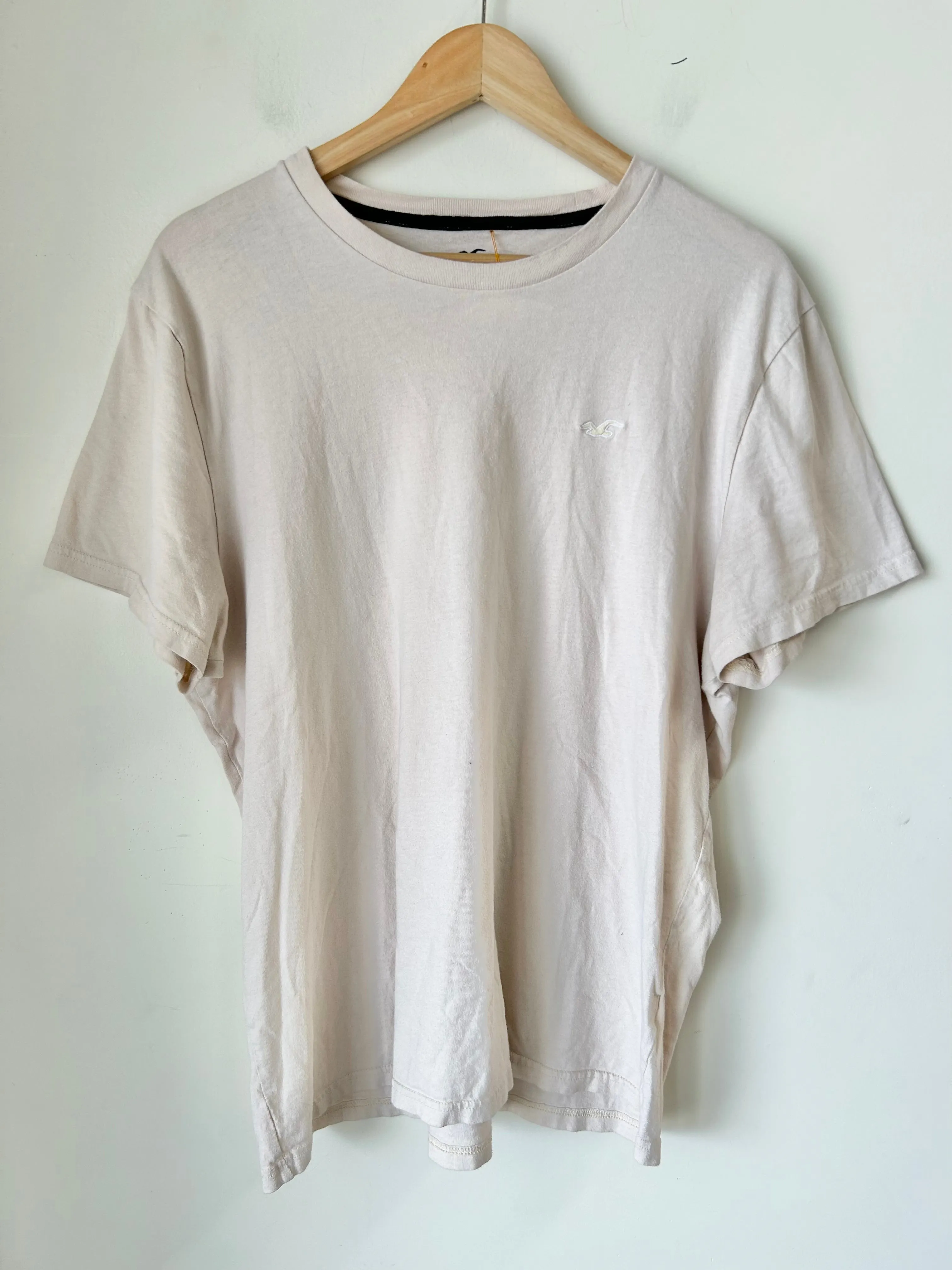 Hollister T-shirt Size Extra Large