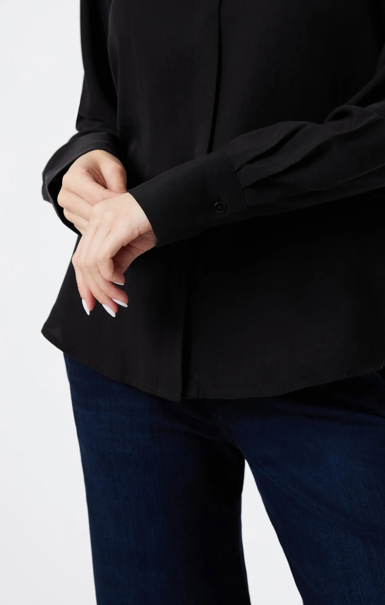 LONG SLEEVE TENCEL SHIRT IN BLACK