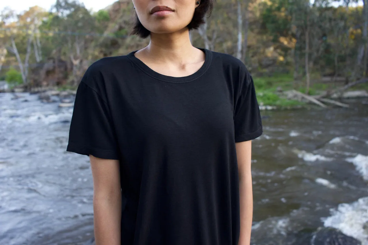 Obsidian Black T-Shirt for Men and Women - Bamboo