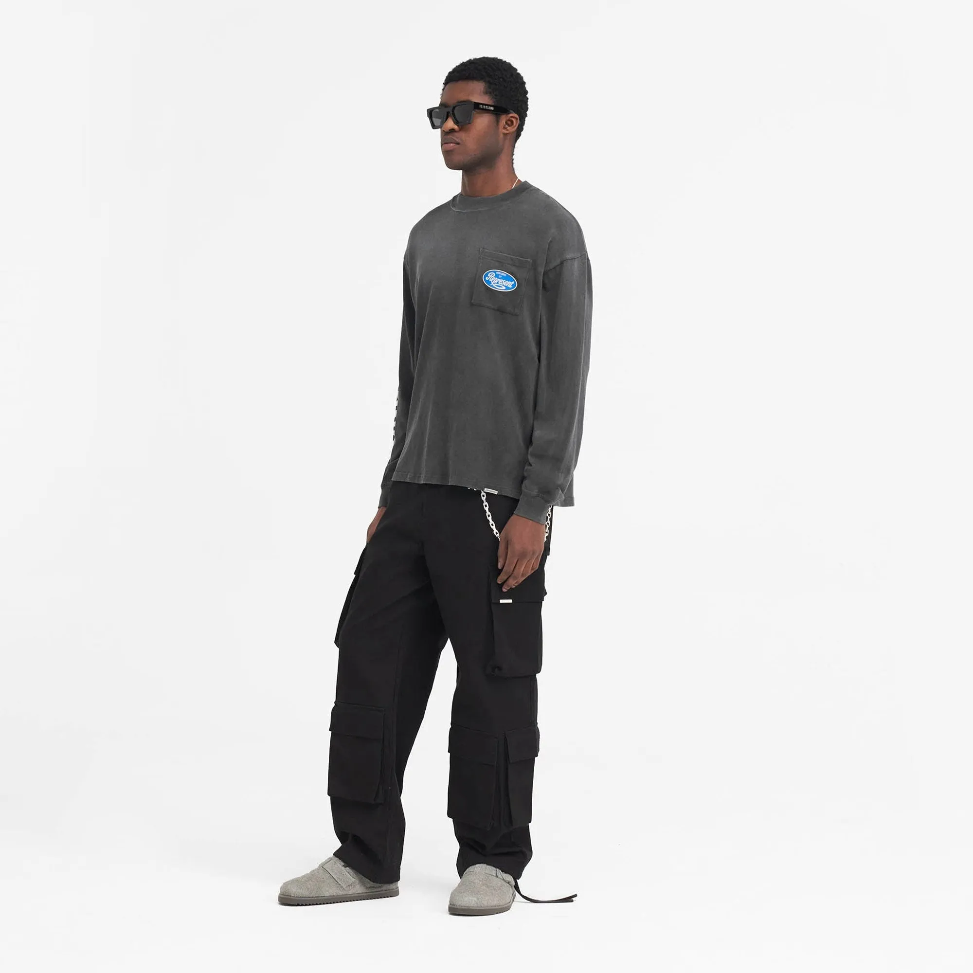 Represent | CLASSIC PARTS LONG SLEEVE  { AGED BLACK