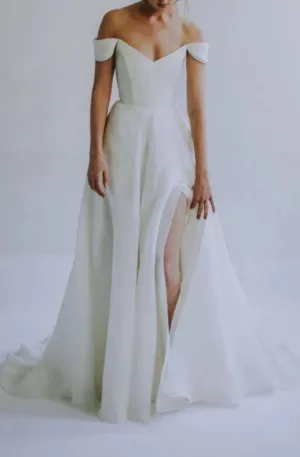 Sexy Slit Off Shoulder Sleeve Organza Wedding Dress