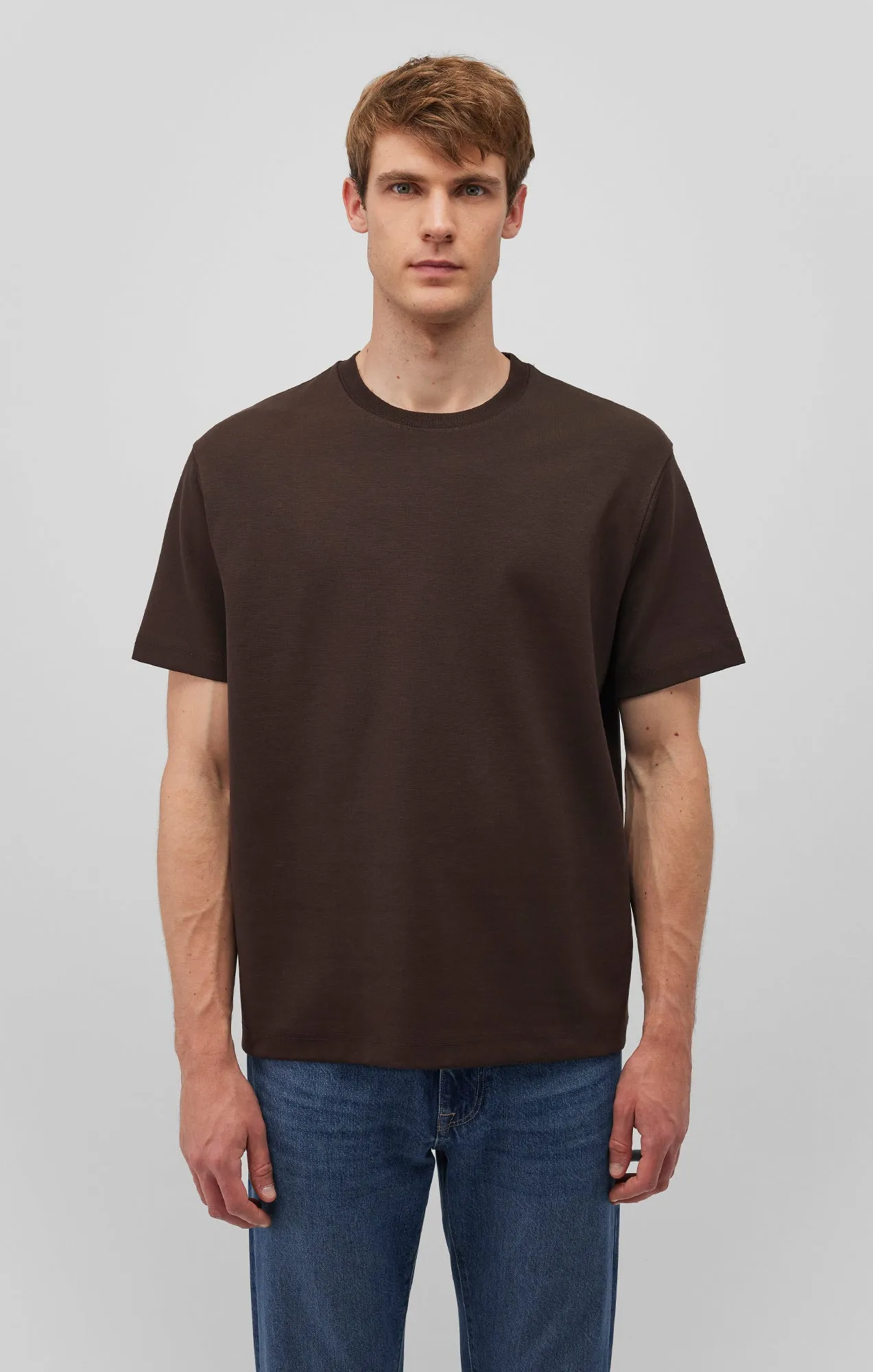 SHORT SLEEVE CREW NECK T-SHIRT IN CHOCOLATE TORTE