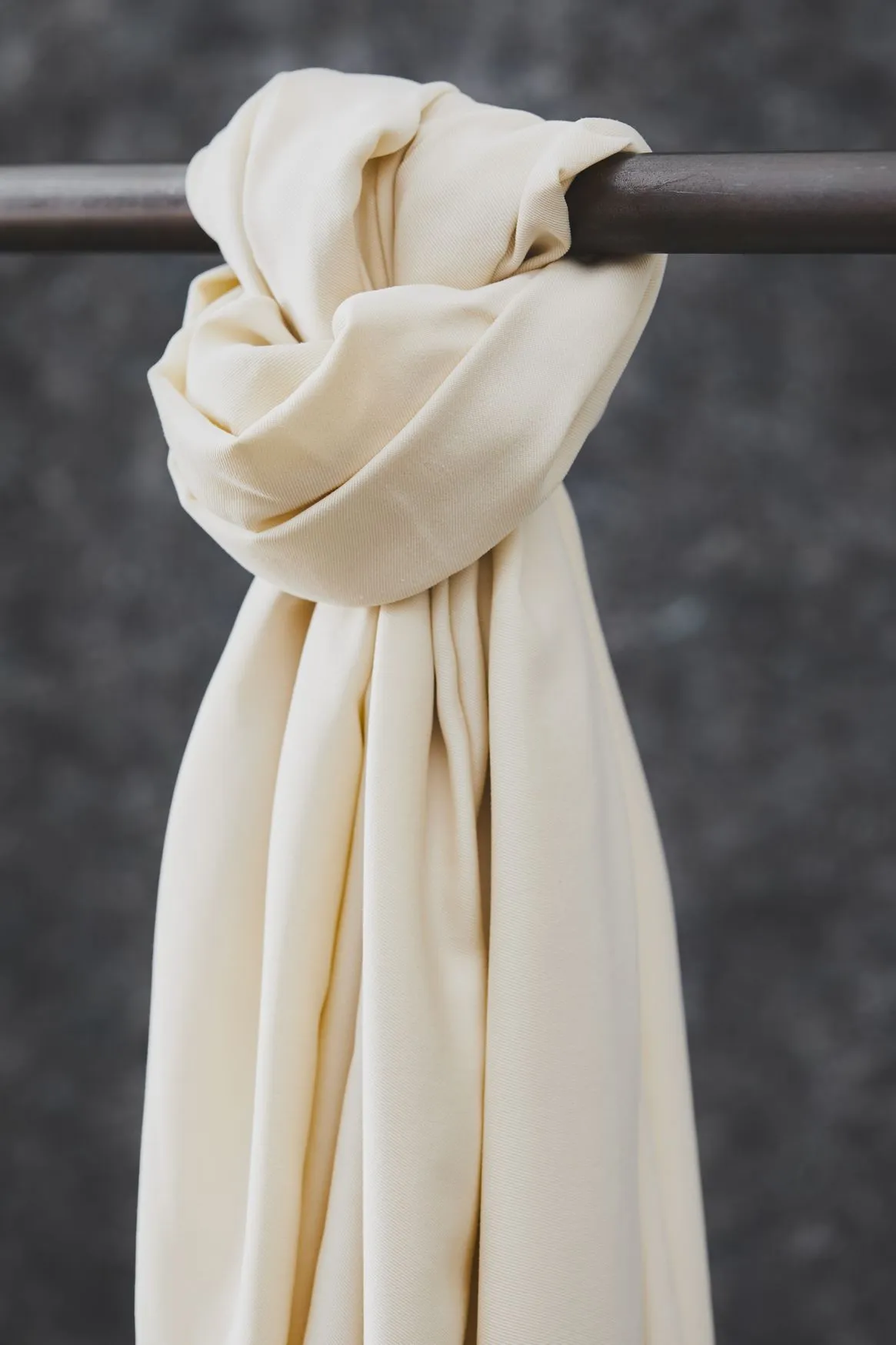 Smooth Drape Twill with TENCEL™ fibres - Shell - Meet Milk