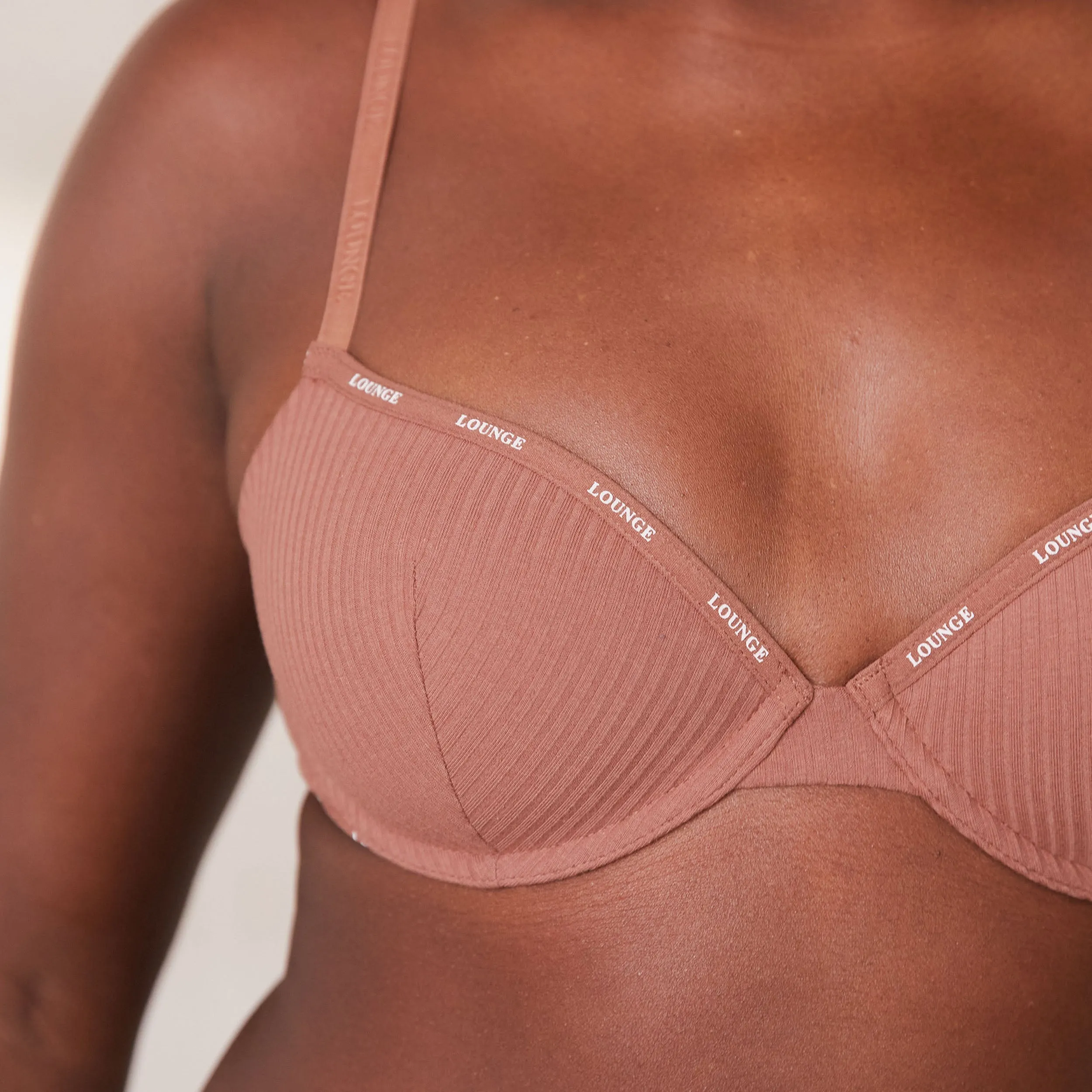 So Soft Ribbed T-Shirt Bra  - Mocha