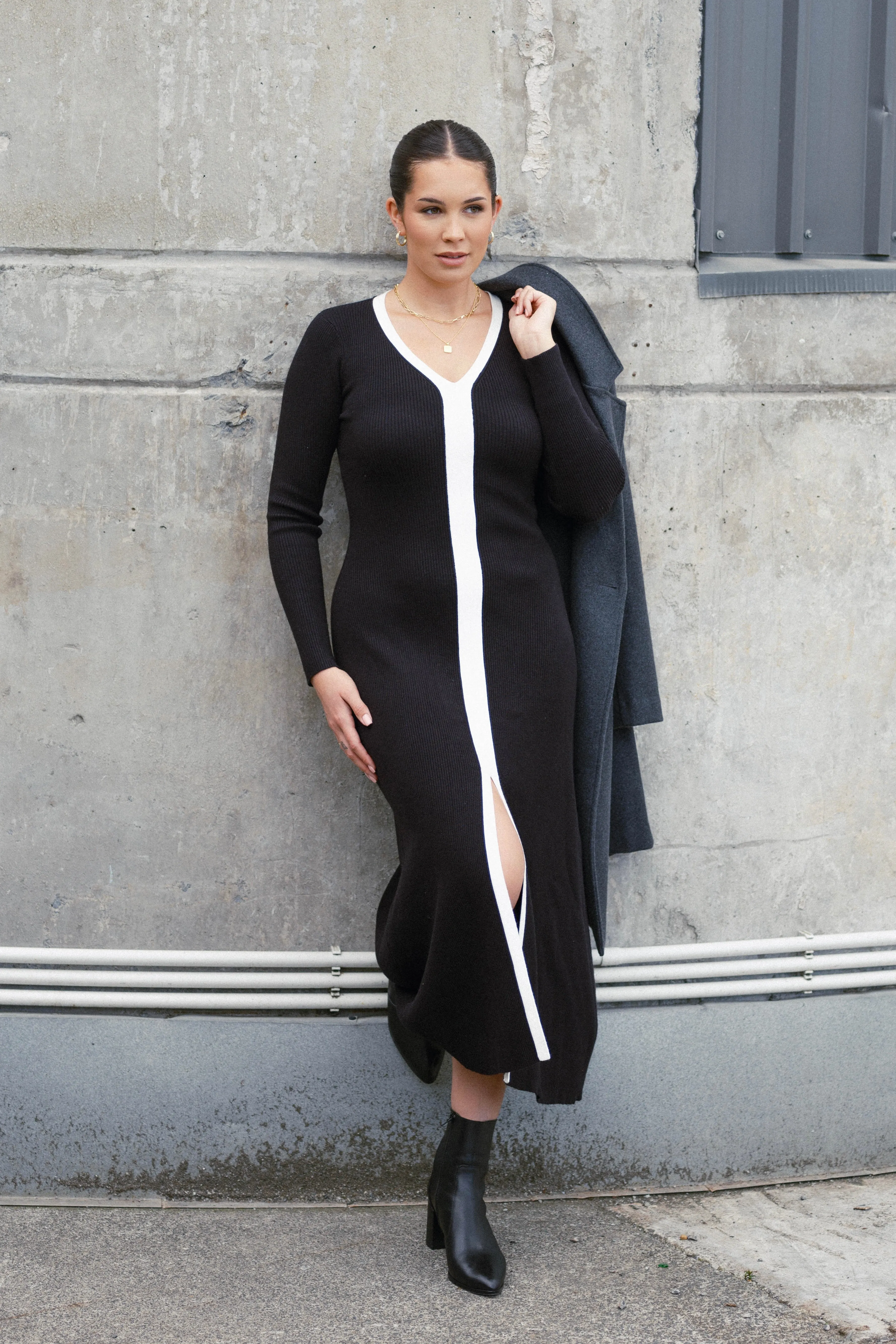 Spree Black and White V Neck Rib Knit Maxi Dress