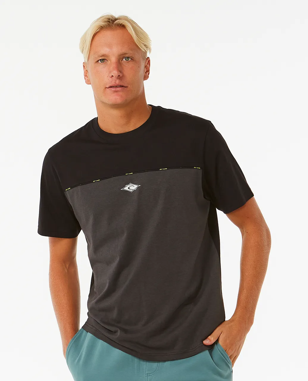 Vaporcool Medina Seacell T-Shirt in Black