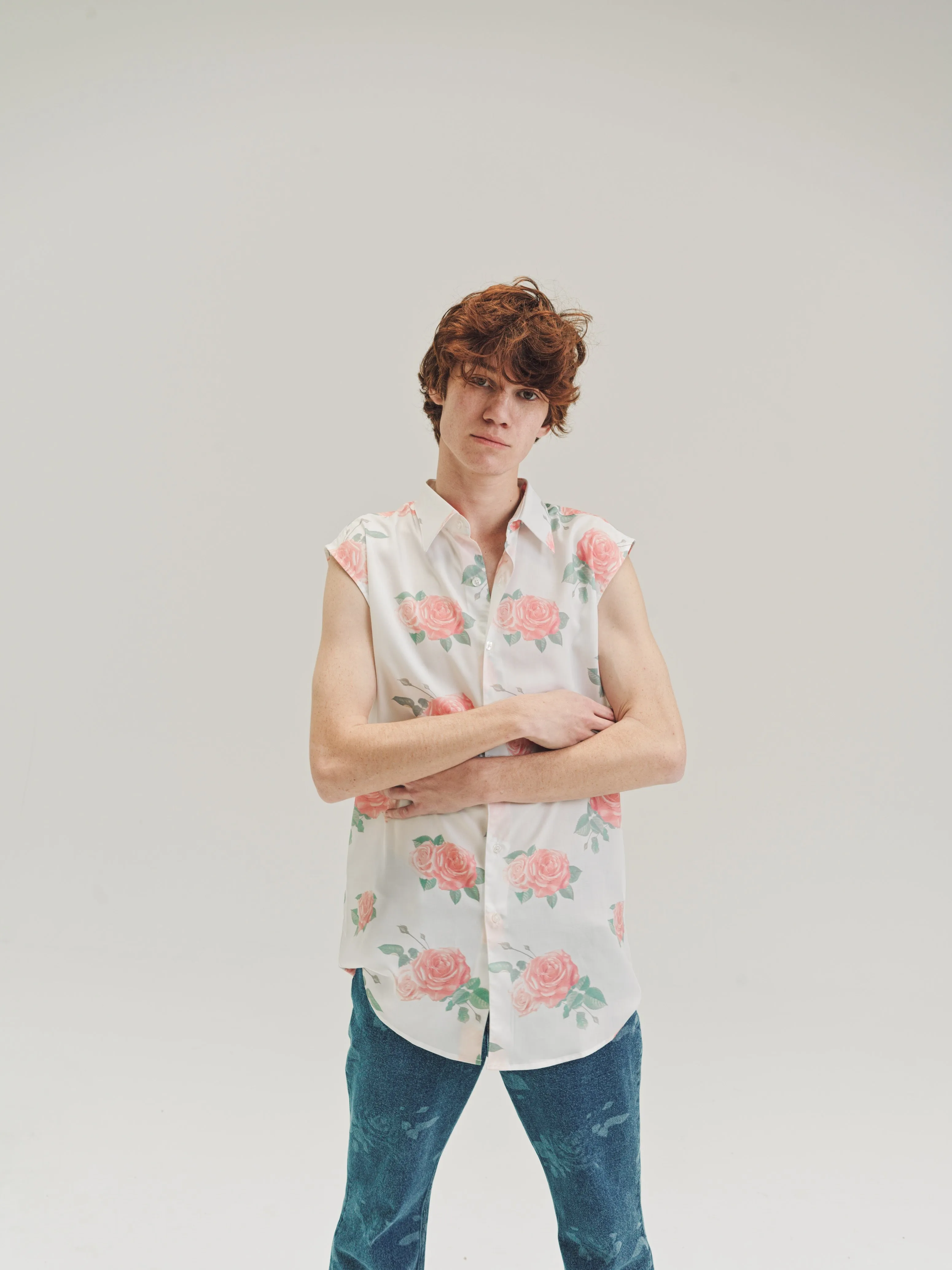White Rose Print Sleeveless Dress Shirt